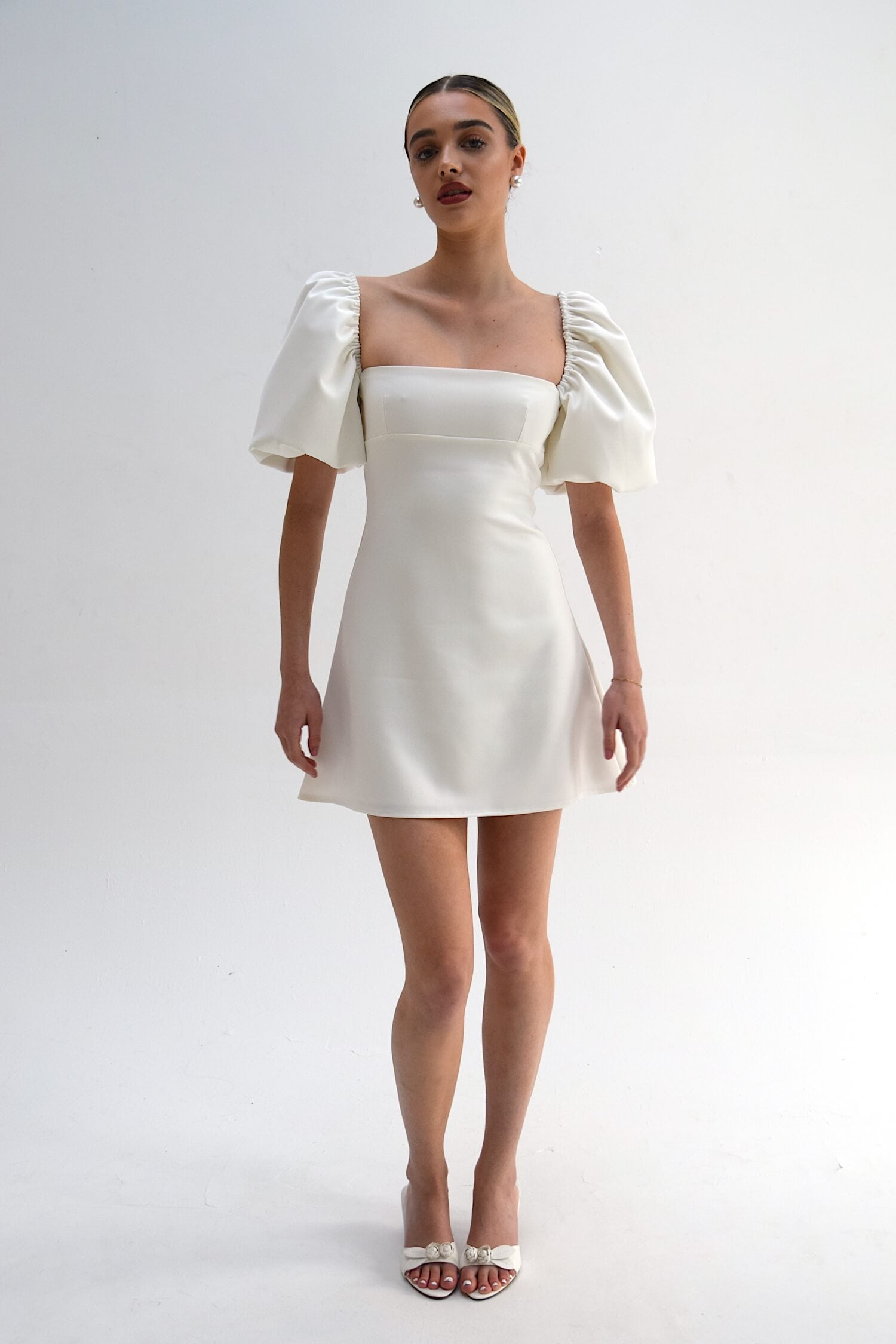 Preorder - Manon Mini