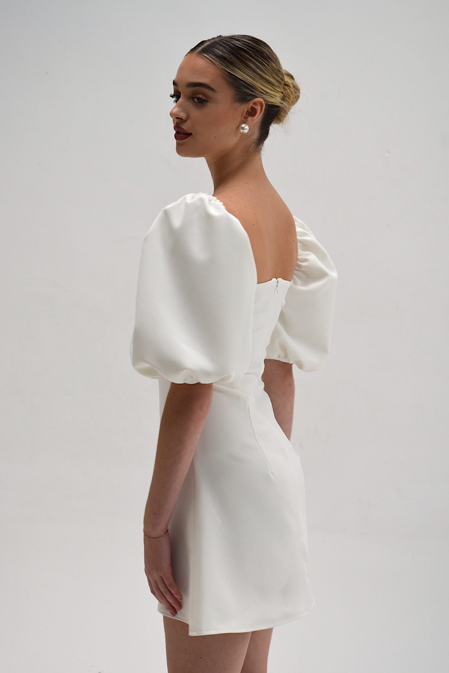 Preorder - Manon Mini