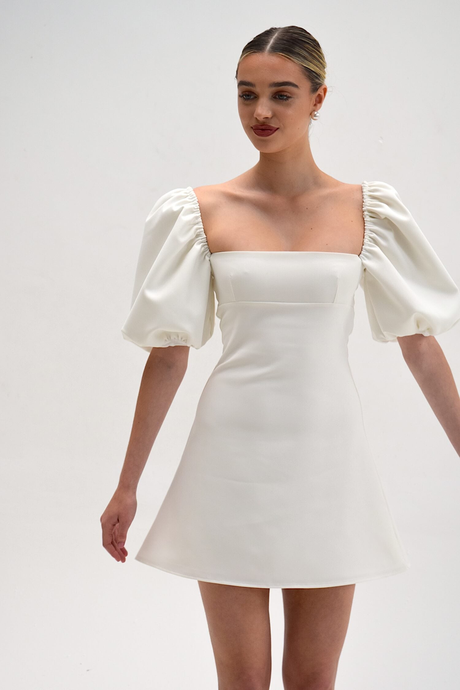 Preorder - Manon Mini