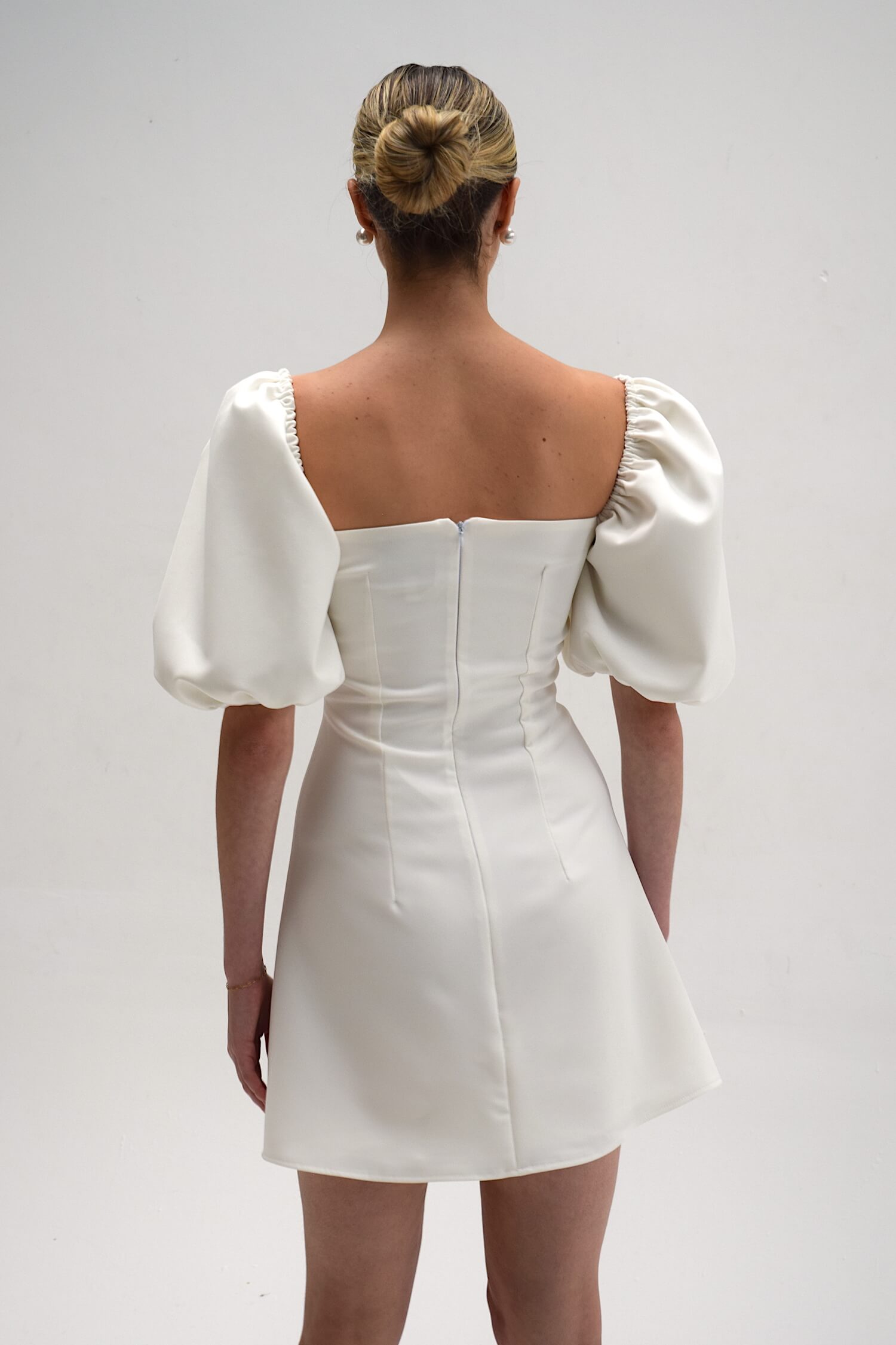 Preorder - Manon Mini