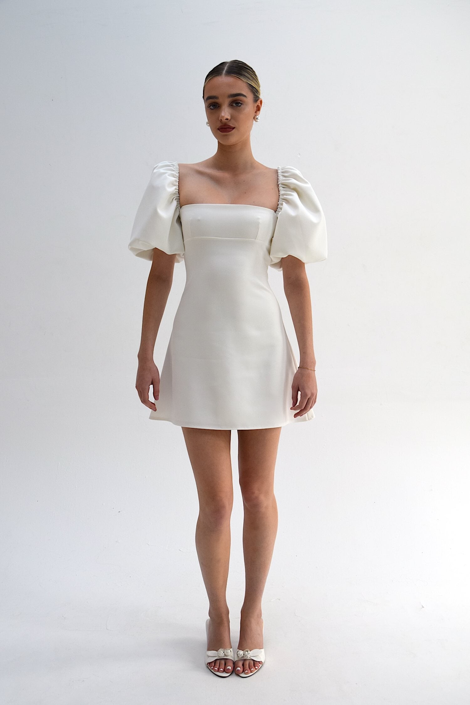 Preorder - Manon Mini